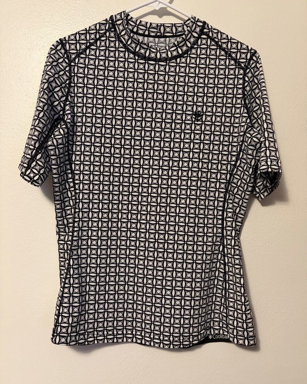 Coolibar Shirt Women’s Large UPF 50+ Swim Rashguard Black White Pattern Beach